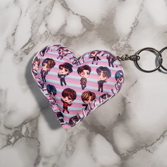 Heart Keychain with Wristlet - Picture 3 of 3